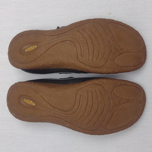 Keen Flat Harvest Mj Button Mary Jane Slip On Shoe - Picture 4 of 4